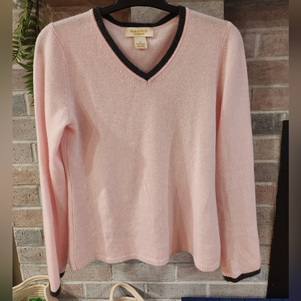 Peck & Peck cashmere sweater